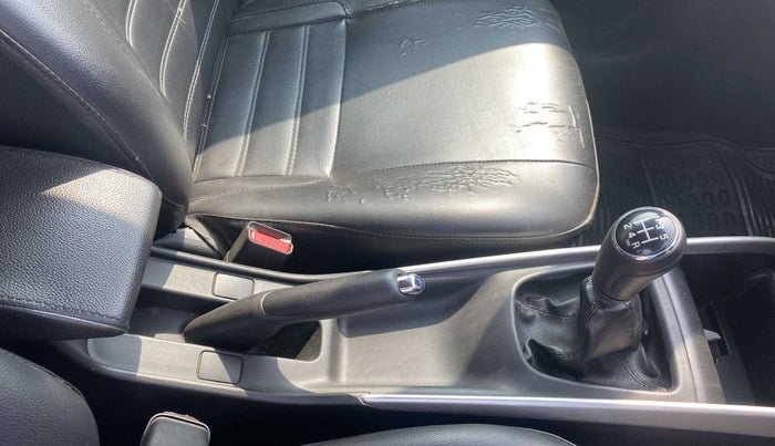 2015 Maruti Baleno ALPHA PETROL 1.2, Petrol, Manual, 64,619 km, Gear Lever