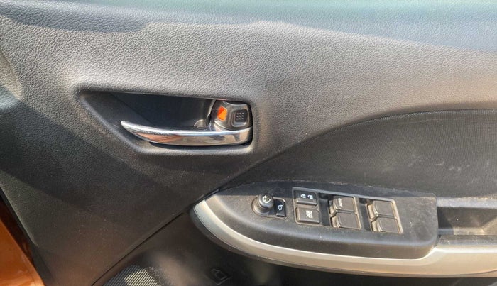 2015 Maruti Baleno ALPHA PETROL 1.2, Petrol, Manual, 64,619 km, Driver Side Door Panels Control