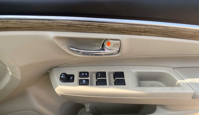 2018 Maruti Ciaz ALPHA 1.5 SHVS PETROL, Petrol, Manual, 15,793 km, Driver Side Door Panels Control