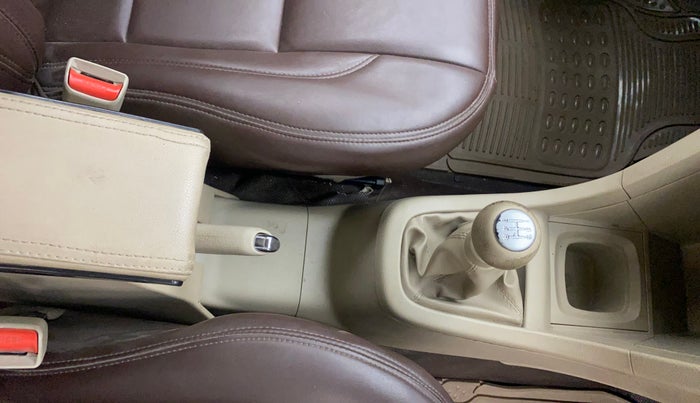 2018 Maruti Ertiga VXI, Petrol, Manual, 76,184 km, Gear Lever