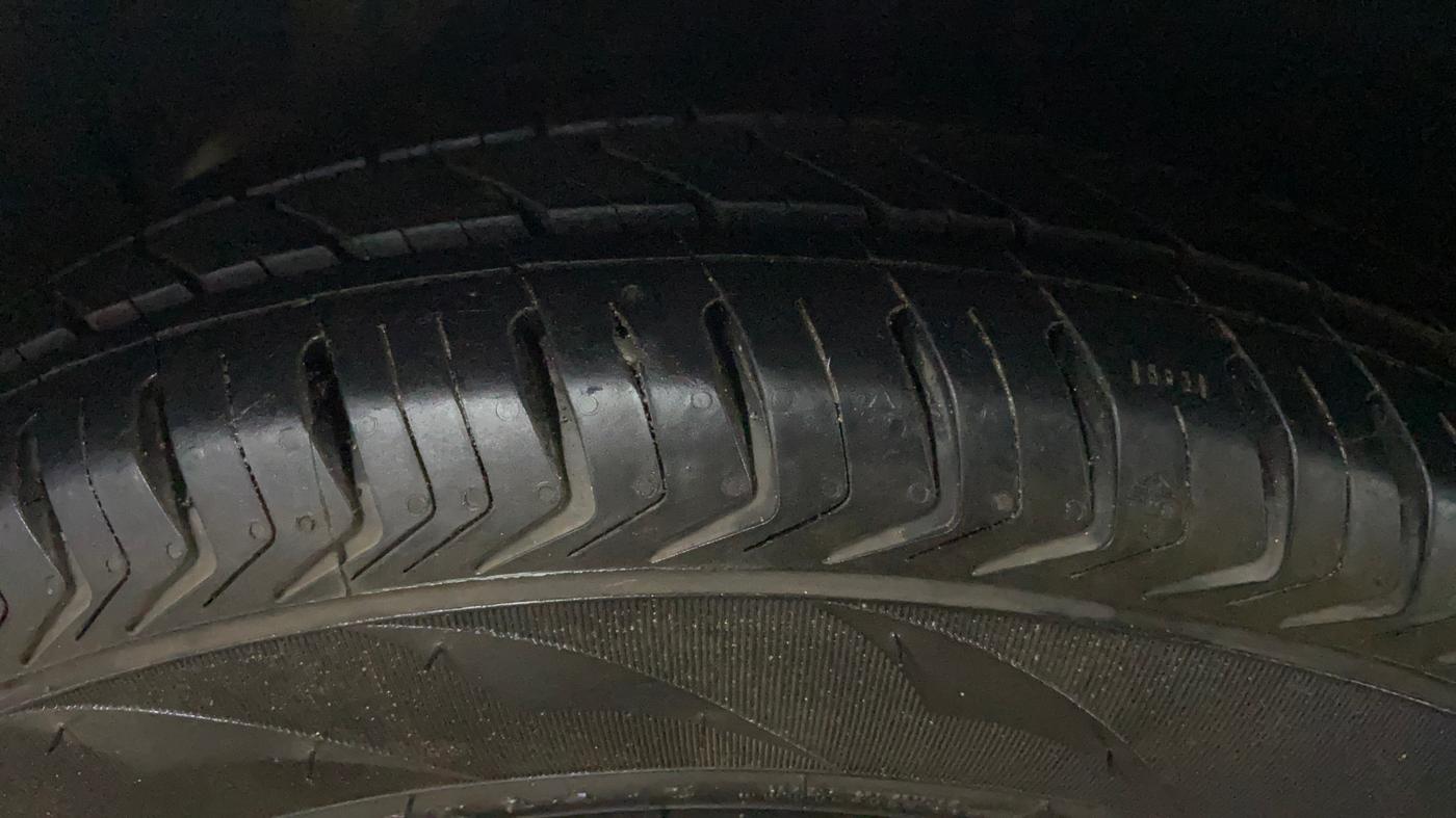 2019 Hyundai NEW SANTRO SPORTZ CNG, CNG, Manual, 76,006 km, Left Front Tyre Tread