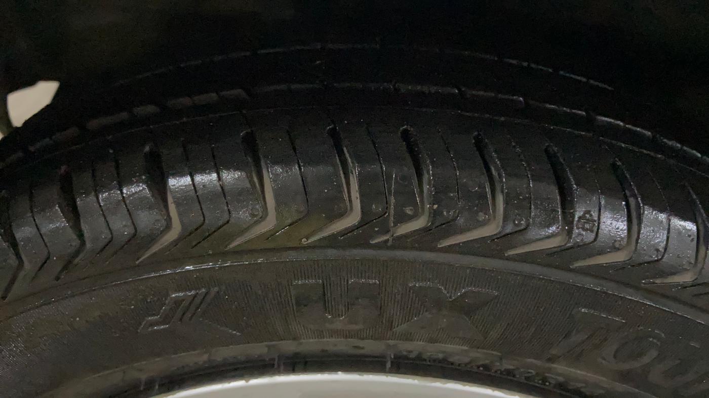 2019 Hyundai NEW SANTRO SPORTZ CNG, CNG, Manual, 76,006 km, Right Rear Tyre Tread