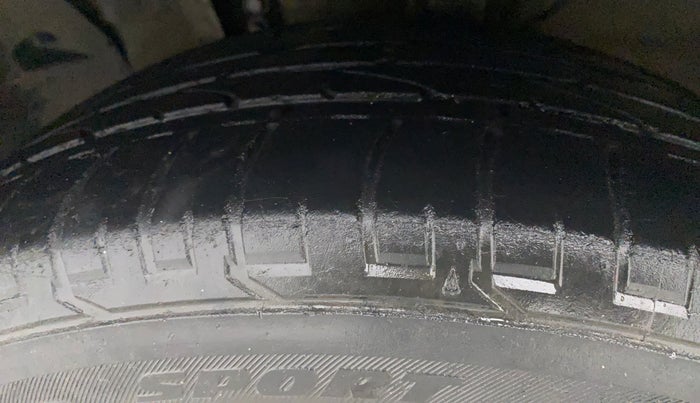 2018 Hyundai Creta SX AT 1.6 DIESEL, Diesel, Automatic, 94,599 km, Left Front Tyre Tread