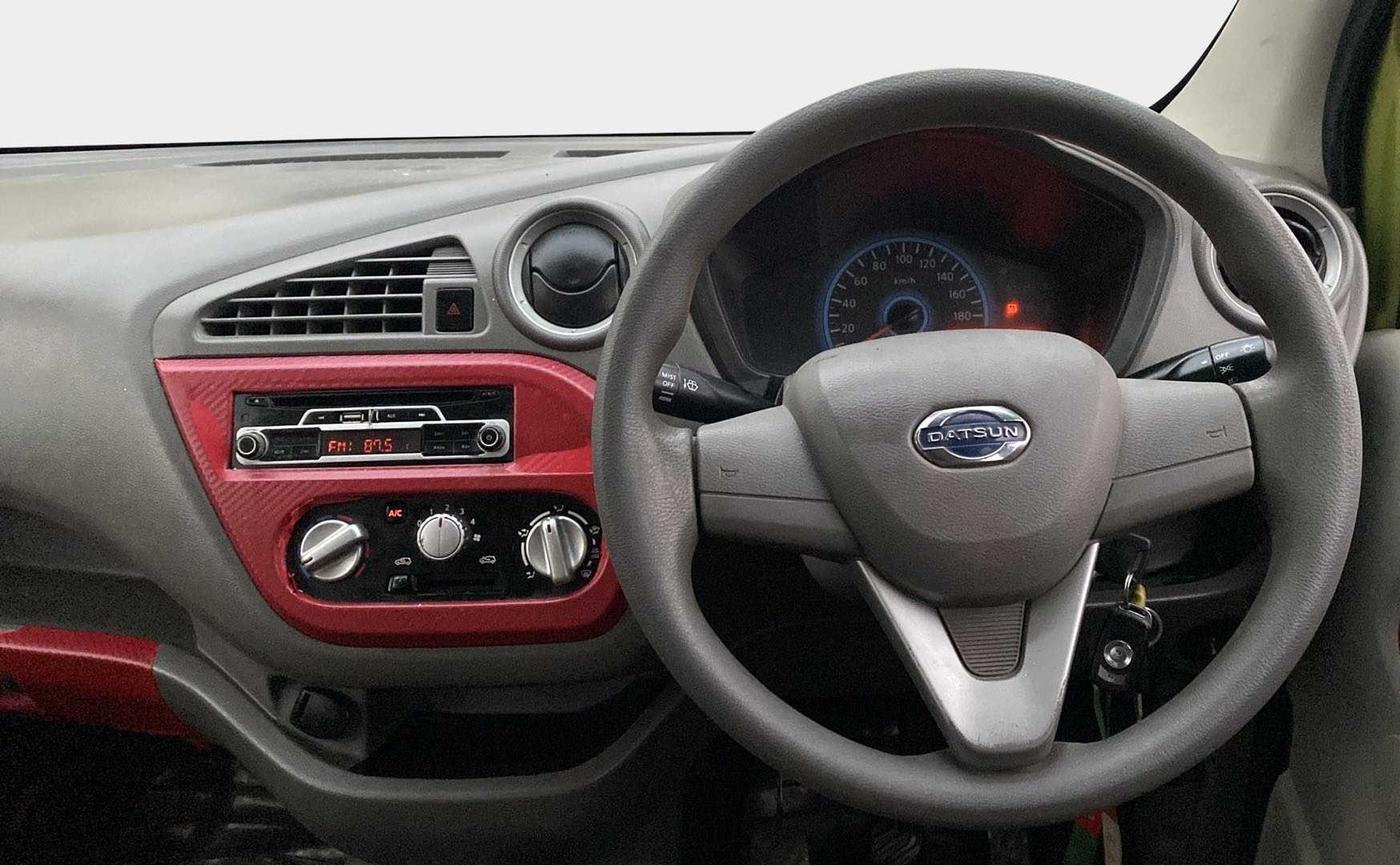 2016 Datsun Go T, Petrol, Manual, 74,239 km, Steering Wheel Close Up