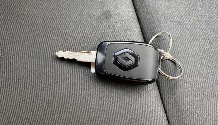 2021 Renault Kwid CLIMBER 1.0 AMT (O), Petrol, Automatic, 23,214 km, Key Close Up