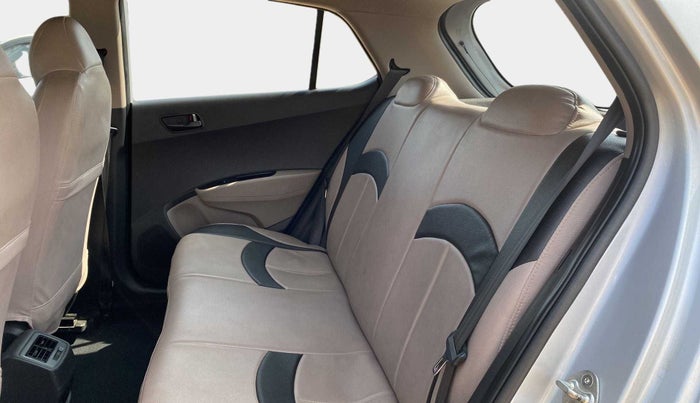 2019 Hyundai Grand i10 MAGNA 1.2 KAPPA VTVT, Petrol, Manual, 26,464 km, Right Side Rear Door Cabin