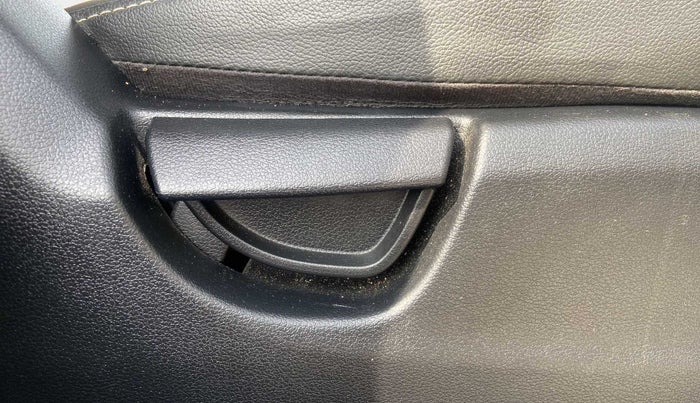 2019 Hyundai NEW SANTRO MAGNA, Petrol, Manual, 21,302 km, Driver Side Adjustment Panel