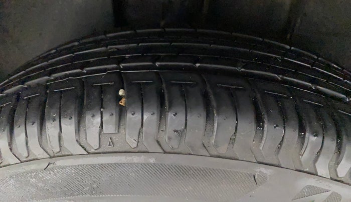 2023 Tata ALTROZ XE PLUS PETROL, Petrol, Manual, 3,655 km, Right Rear Tyre Tread