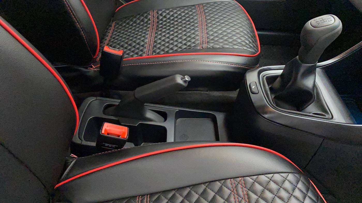 2023 Tata ALTROZ XE PLUS PETROL, Petrol, Manual, 3,655 km, Gear Lever