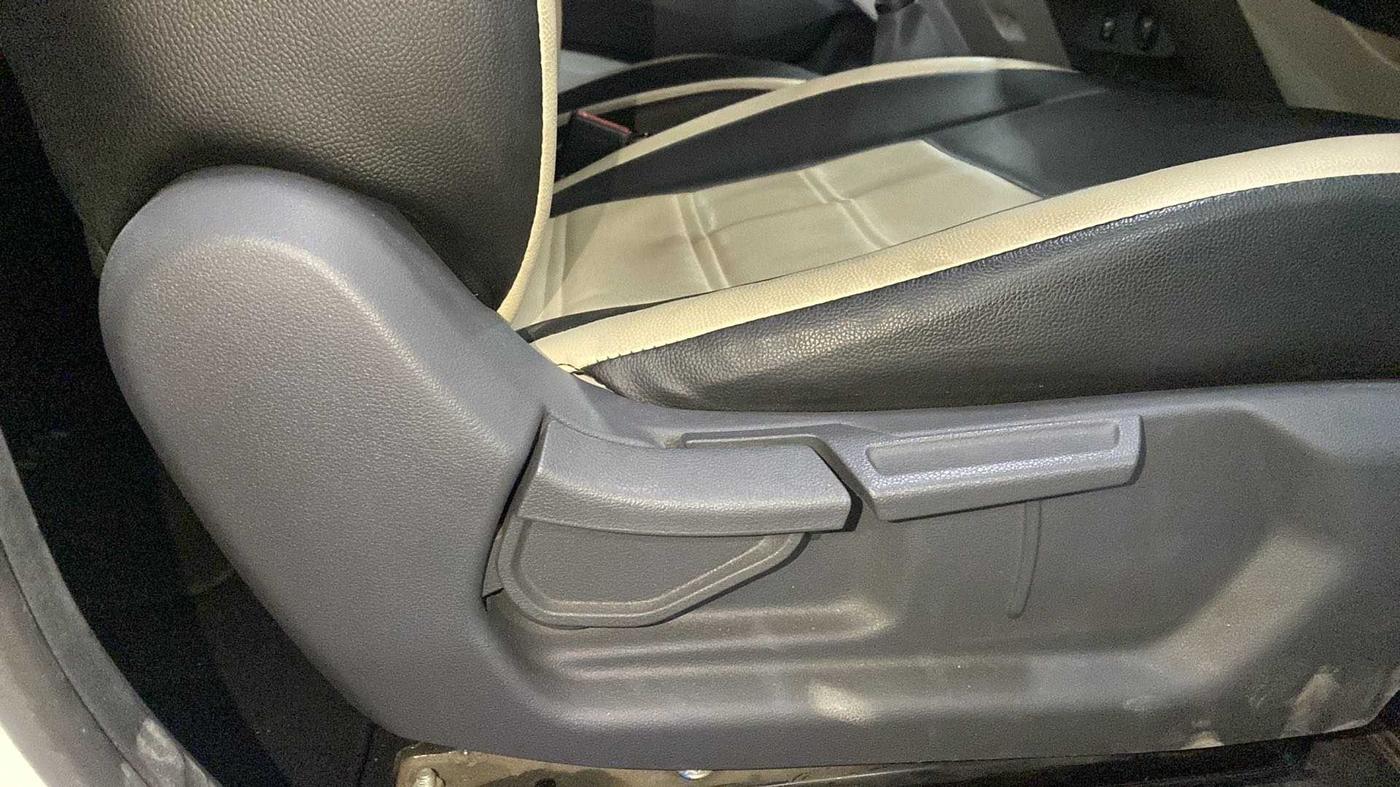 2020 Hyundai AURA S 1.2, Petrol, Manual, 22,228 km, Driver Side Adjustment Panel