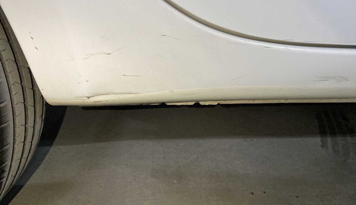 2013 Hyundai i20 MAGNA (O) 1.2, Petrol, Manual, 51,859 km, Right running board - Slightly dented