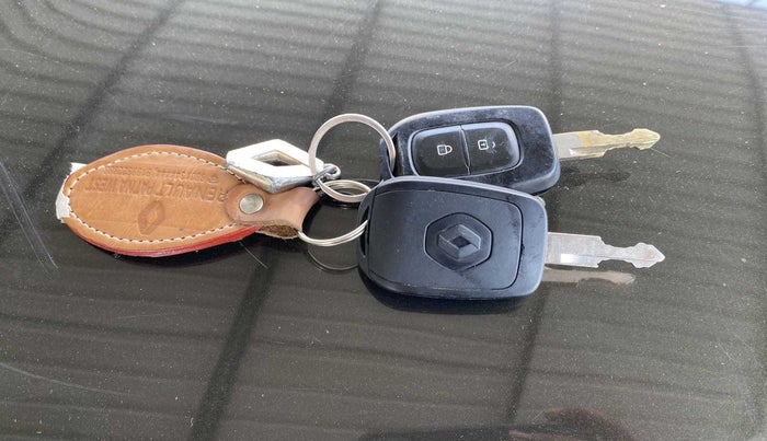 2018 Renault Kwid CLIMBER 1.0 AMT, Petrol, Automatic, 32,307 km, Key Close Up