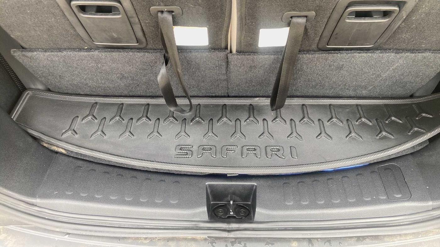 2021 Tata Safari XZA, Diesel, Automatic, 9,339 km, Boot Inside