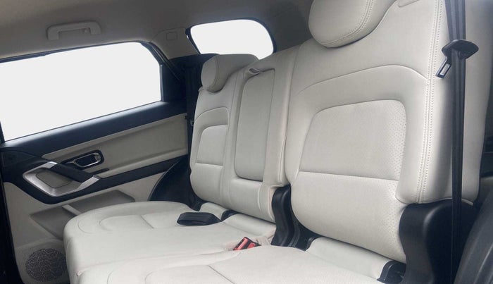 2021 Tata Safari XZA, Diesel, Automatic, 9,339 km, Right Side Rear Door Cabin