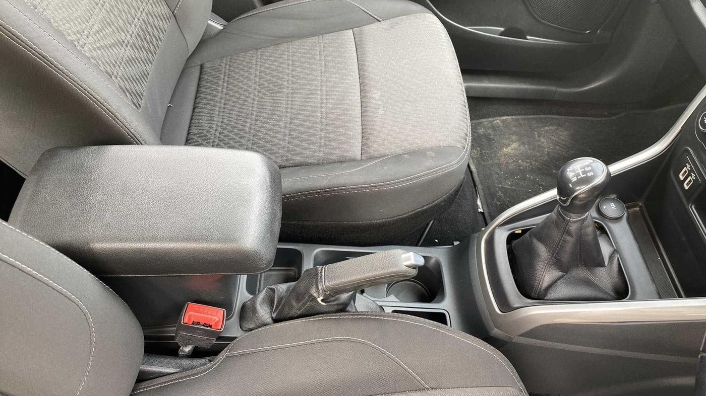 2018 Ford Ecosport TITANIUM 1.5L PETROL, Petrol, Manual, 27,958 km, Gear Lever