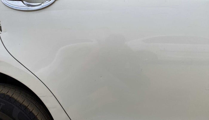 2014 Maruti Swift VXI, CNG, Manual, 90,886 km, Right rear door - Line - Paint ok & Dent >8 inch(If not in criase line)