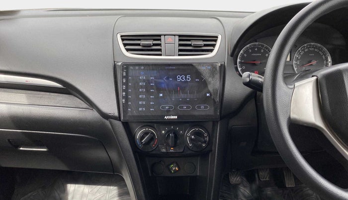 2014 Maruti Swift VXI, CNG, Manual, 90,886 km, Infotainment System