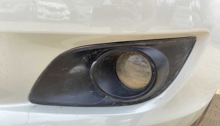 2014 Maruti Swift VXI, CNG, Manual, 90,886 km, Left fog light - Not working
