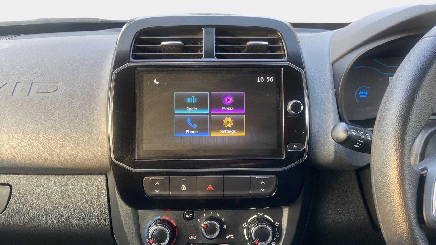 2021 Renault Kwid RXT 1.0 AMT (O), Petrol, Automatic, 5,567 km, Infotainment System