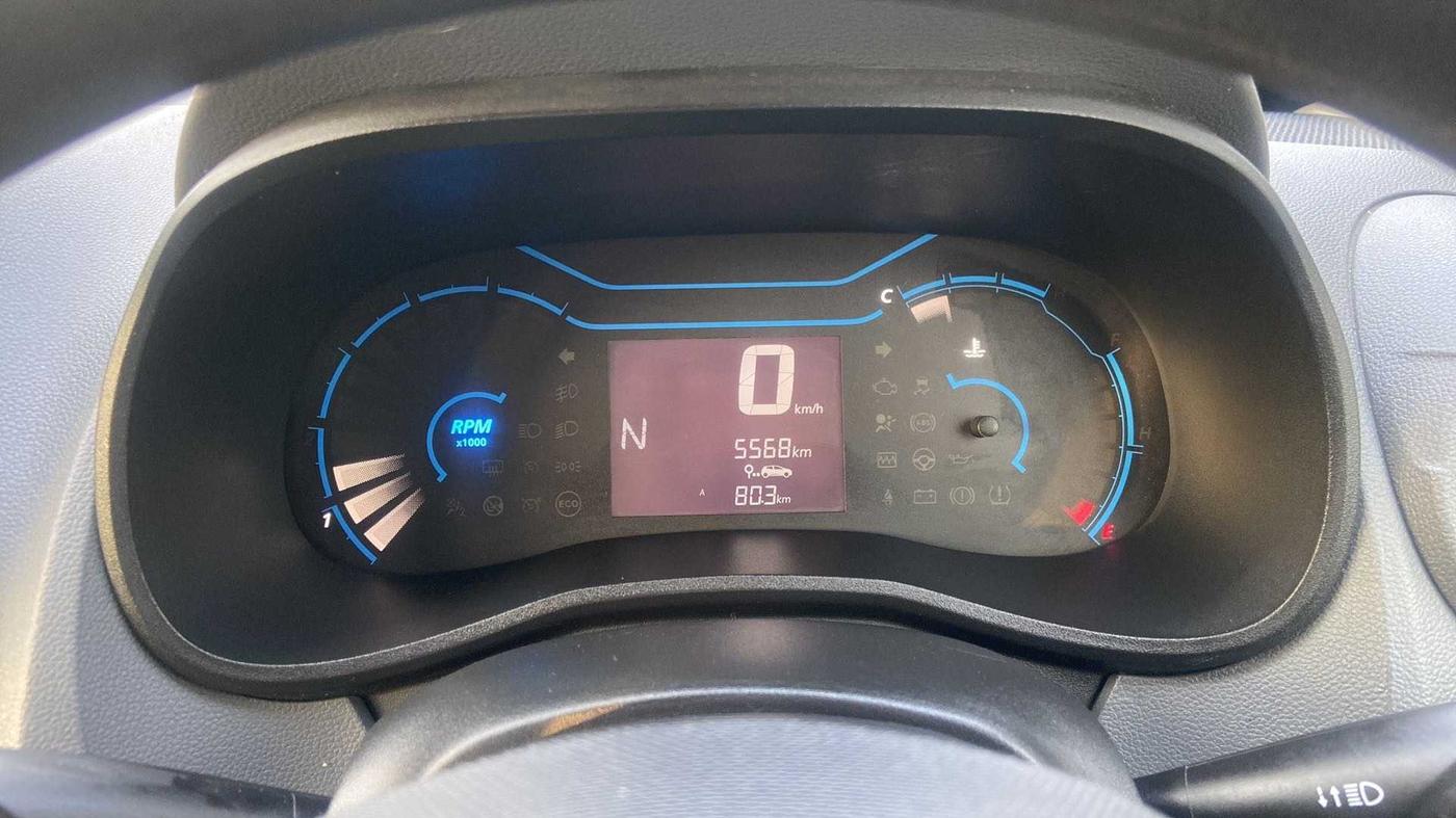 2021 Renault Kwid RXT 1.0 AMT (O), Petrol, Automatic, 5,567 km, Odometer Image