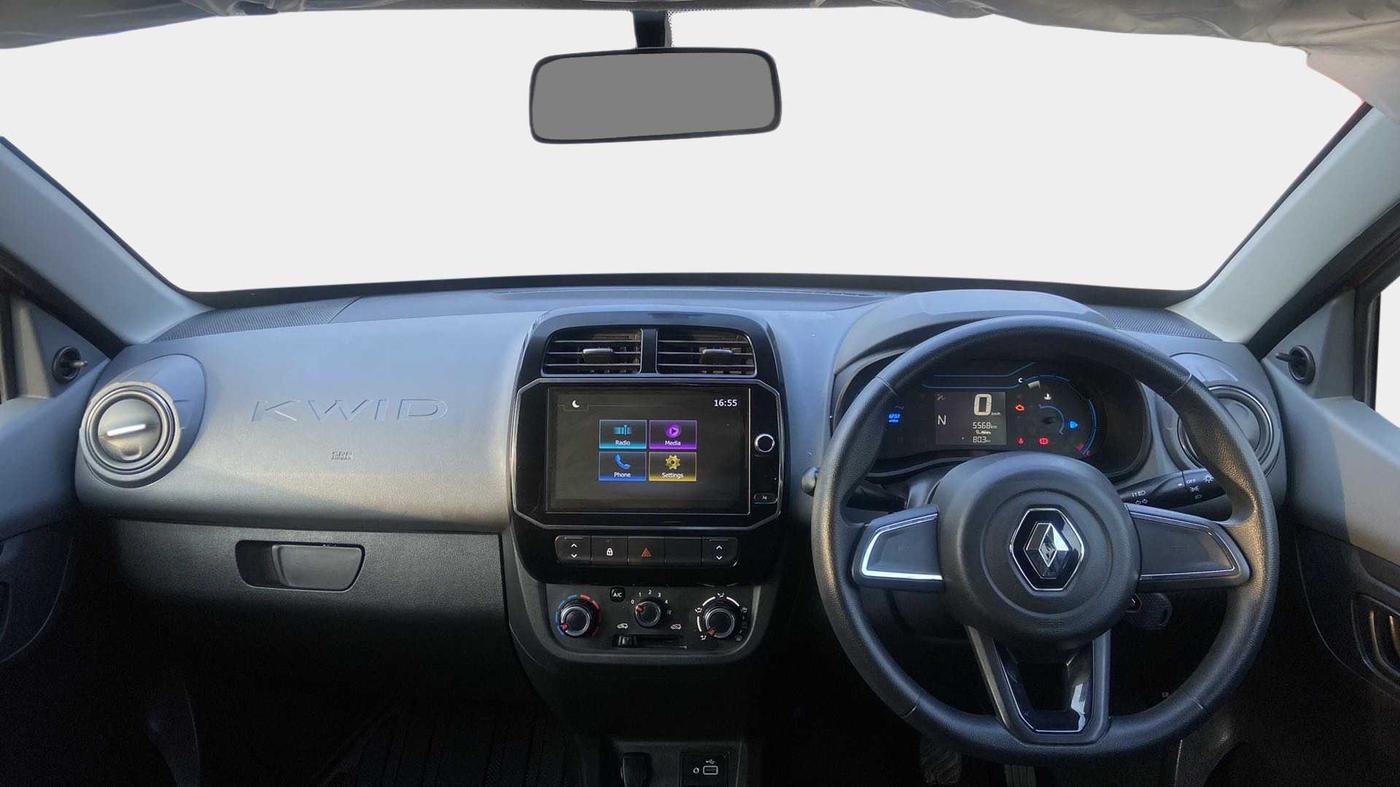 2021 Renault Kwid RXT 1.0 AMT (O), Petrol, Automatic, 5,567 km, Dashboard