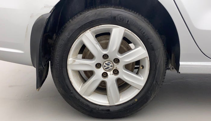 2011 Volkswagen Vento HIGHLINE DIESEL 1.6, Diesel, Manual, 83,897 km, Right Rear Wheel