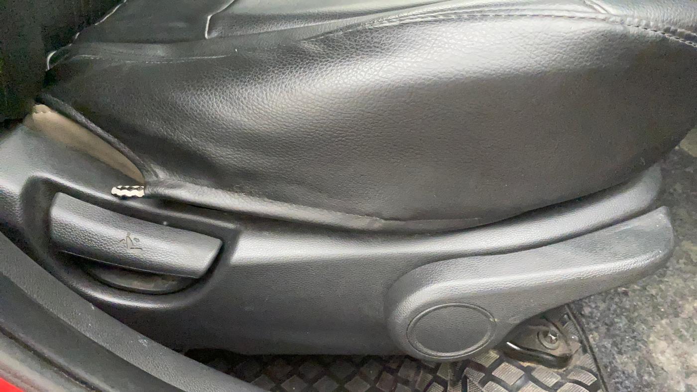 2018 Hyundai Xcent SX 1.2, Petrol, Manual, 34,150 km, Driver Side Adjustment Panel