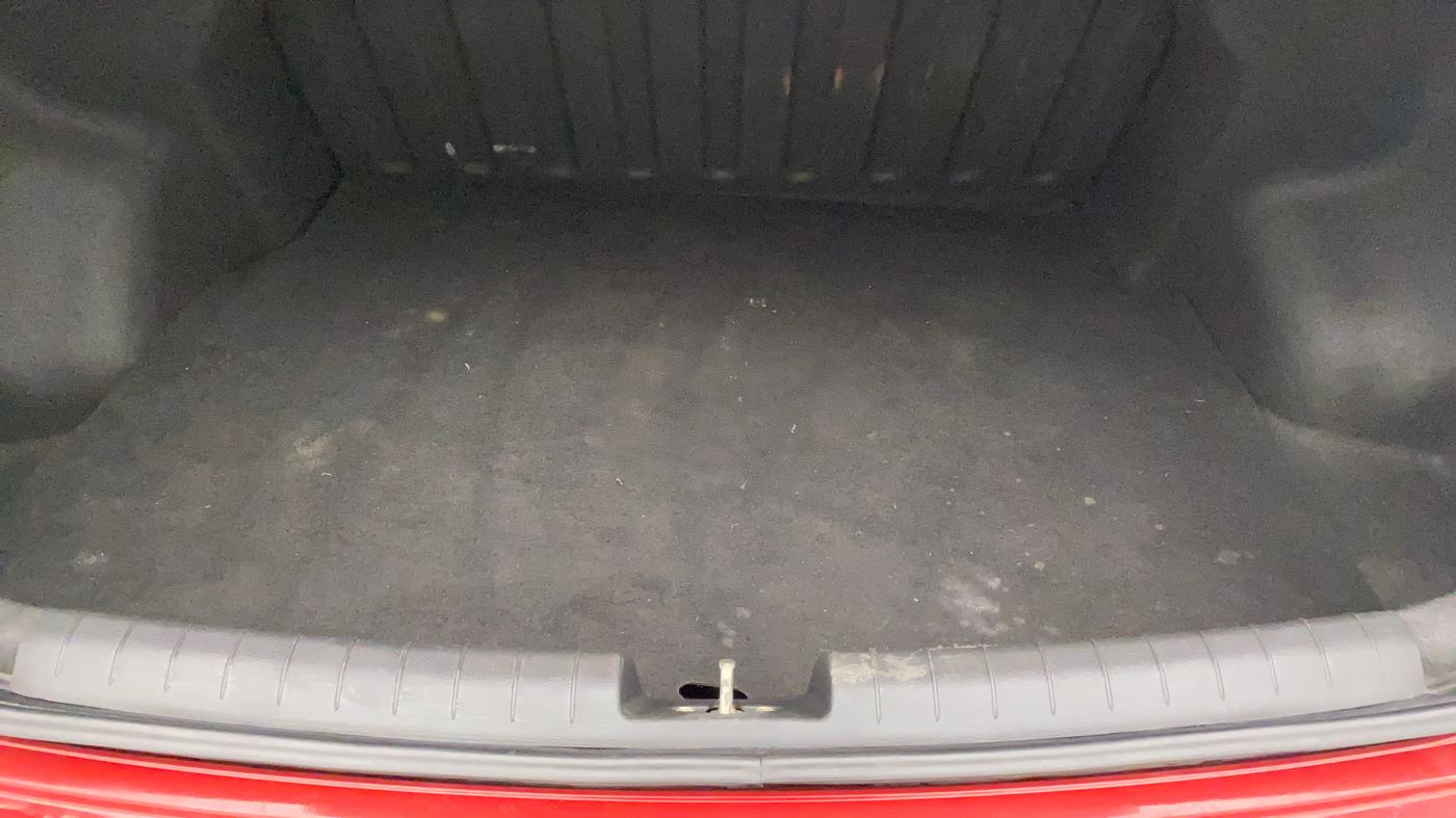 2018 Hyundai Xcent SX 1.2, Petrol, Manual, 34,150 km, Boot Inside