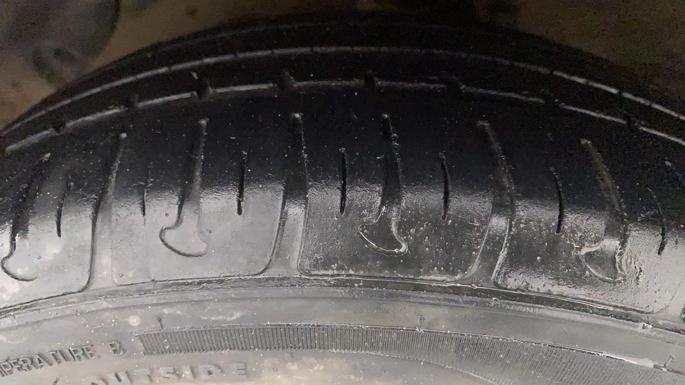 2018 Hyundai Xcent SX 1.2, Petrol, Manual, 34,150 km, Left Front Tyre Tread