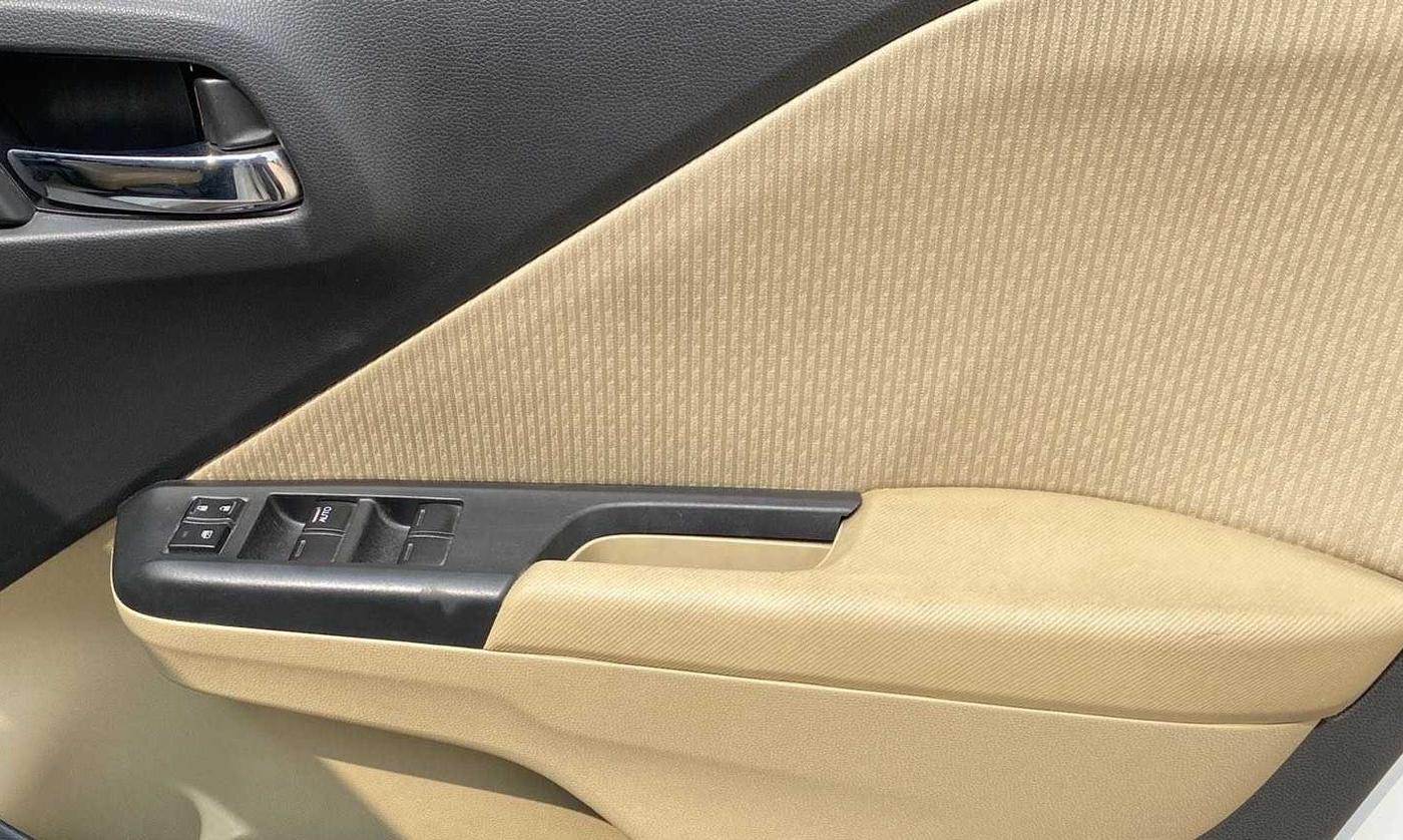 2018 Honda City 1.5L I-VTEC V MT, Petrol, Manual, 44,401 km, Driver Side Door Panels Control