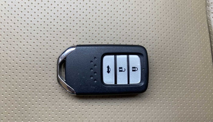 2018 Honda City 1.5L I-VTEC V MT, Petrol, Manual, 44,401 km, Key Close Up