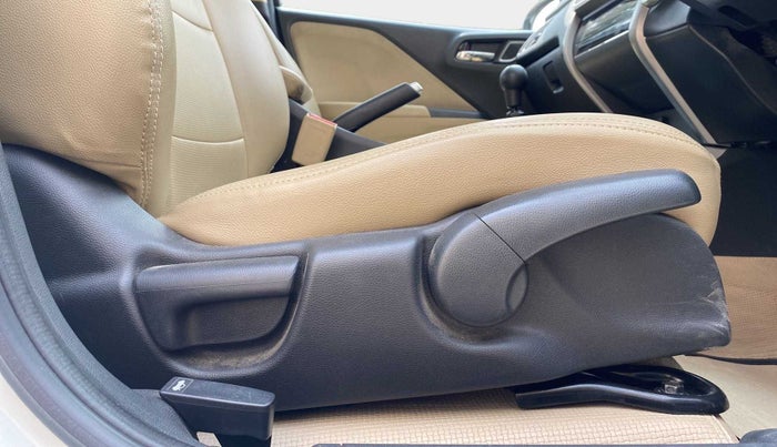 2018 Honda City 1.5L I-VTEC V MT, Petrol, Manual, 44,401 km, Driver Side Adjustment Panel