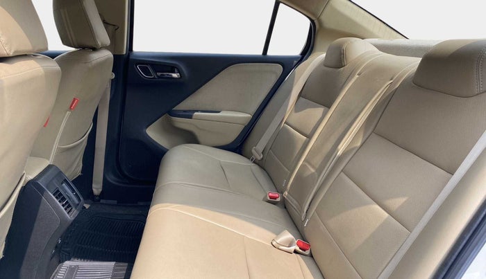 2018 Honda City 1.5L I-VTEC V MT, Petrol, Manual, 44,401 km, Right Side Rear Door Cabin