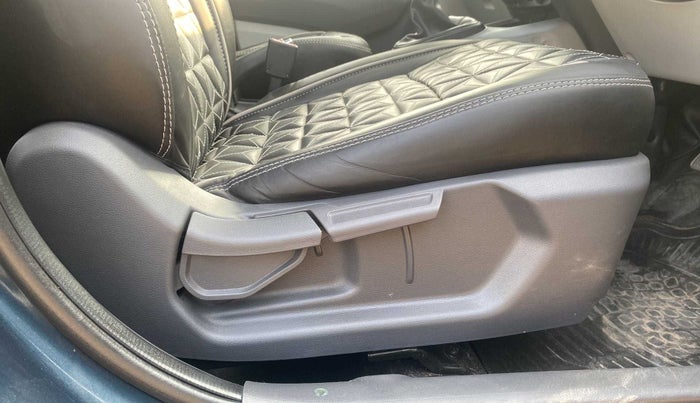 2021 Hyundai GRAND I10 NIOS ASTA 1.2 KAPPA VTVT, Petrol, Manual, 4,058 km, Driver Side Adjustment Panel