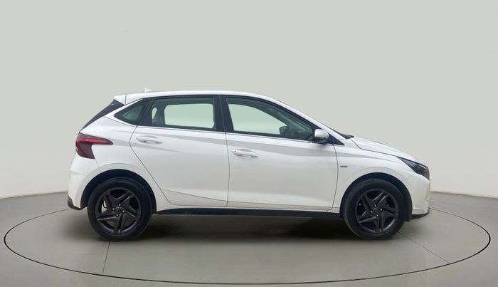 2022 Hyundai NEW I20 SPORTZ 1.2 AT, Petrol, Automatic, 13,772 km, Right Side View