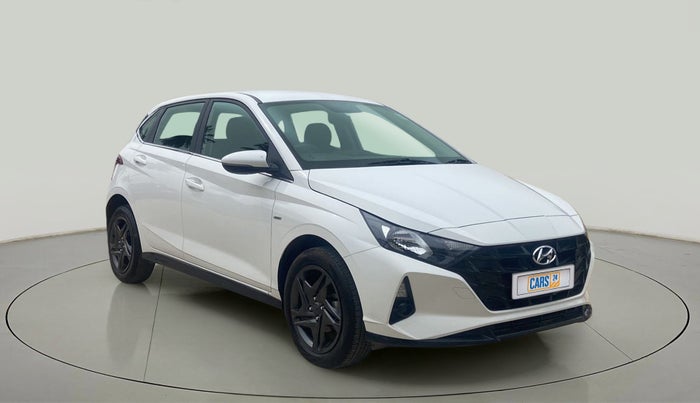 2022 Hyundai NEW I20 SPORTZ 1.2 AT, Petrol, Automatic, 13,772 km, Right Front Diagonal