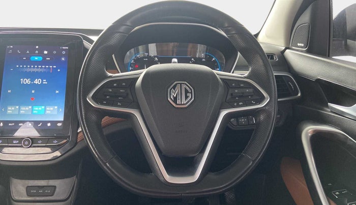 2020 MG HECTOR PLUS SHARP 1.5 PETROL TURBO HYBRID MT 6-STR, Petrol, Manual, 24,551 km, Steering Wheel Close Up