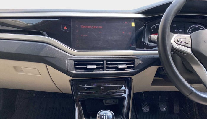2022 Volkswagen VIRTUS HIGHLINE TSI 1.0 MT, Petrol, Manual, 24,126 km, Air Conditioner