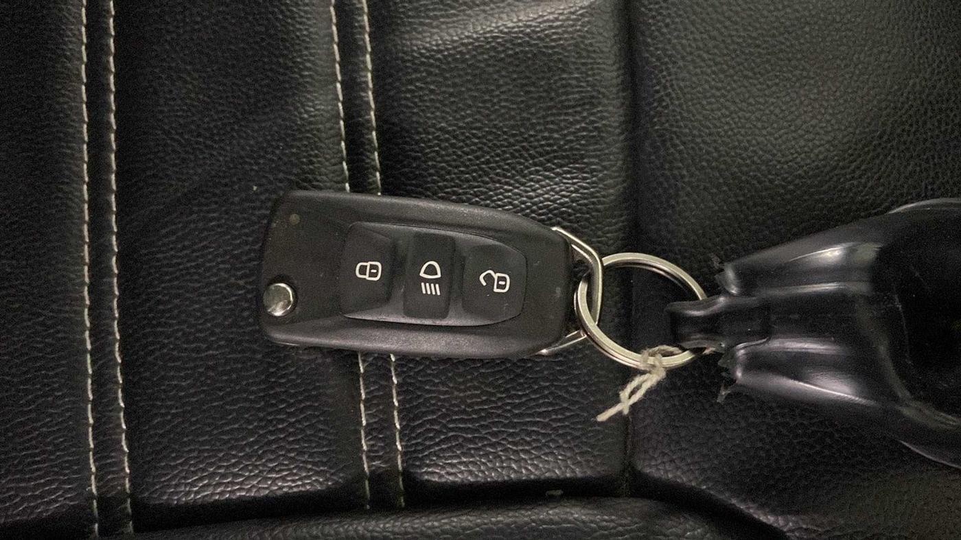 2019 Tata Tiago XZ PETROL, Petrol, Manual, 60,779 km, Key Close Up