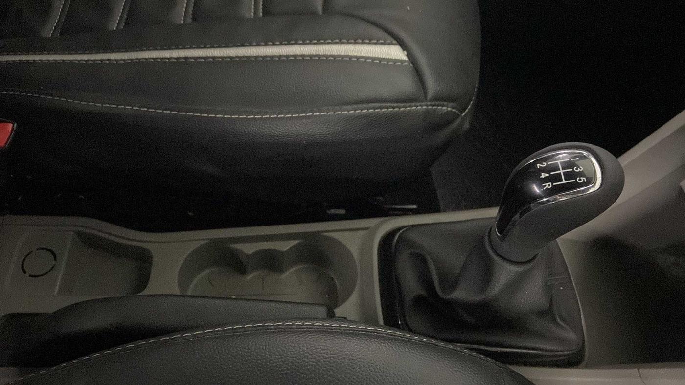 2019 Tata Tiago XZ PETROL, Petrol, Manual, 60,779 km, Gear Lever