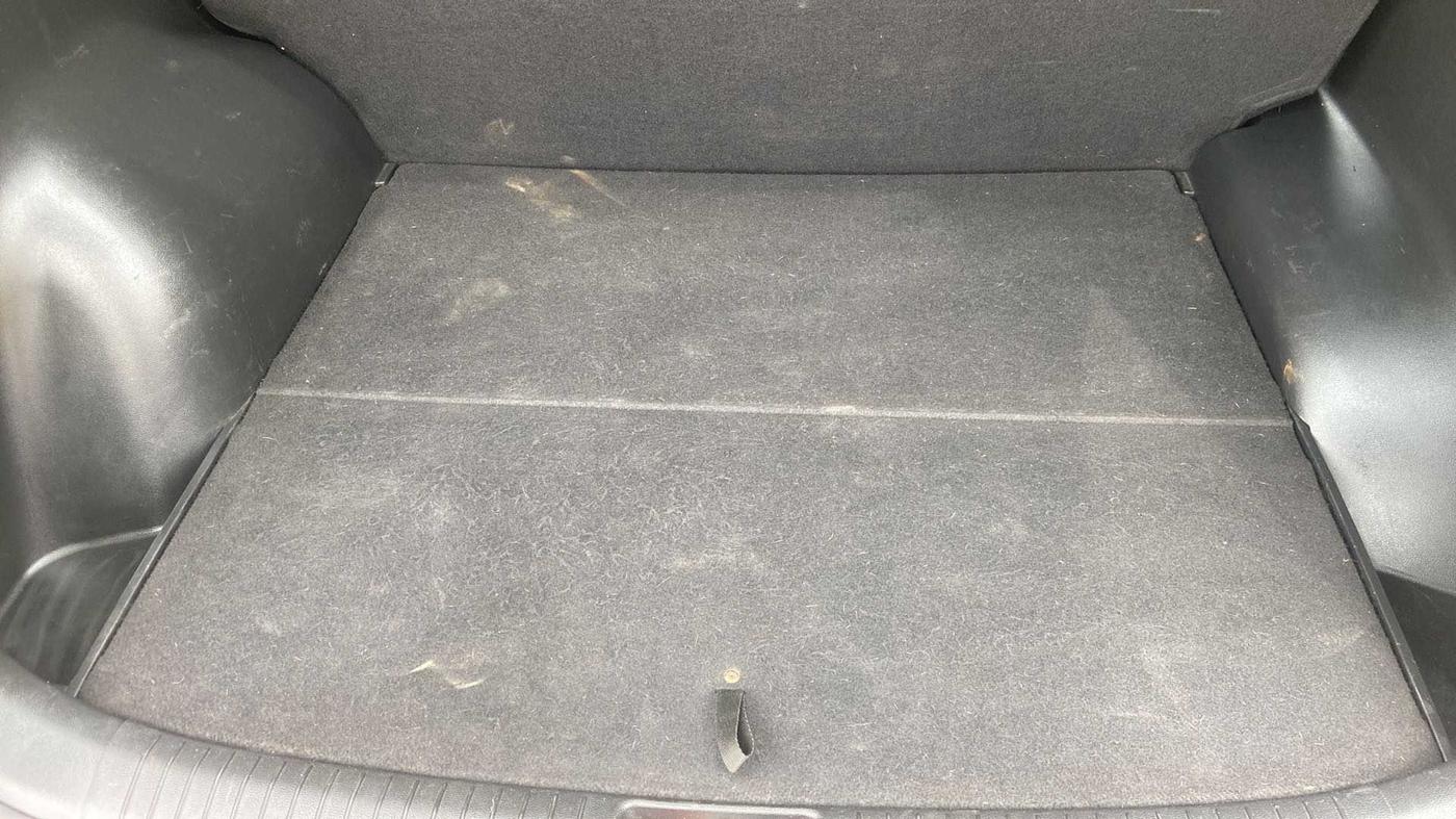 2016 Hyundai Creta E PLUS 1.6 PETROL, Petrol, Manual, 46,349 km, Boot Inside