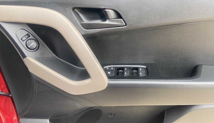 2016 Hyundai Creta E PLUS 1.6 PETROL, Petrol, Manual, 46,349 km, Driver Side Door Panels Control