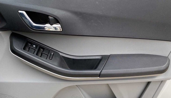 2021 Tata Tiago XZA PLUS PETROL, Petrol, Automatic, 11,906 km, Driver Side Door Panels Control