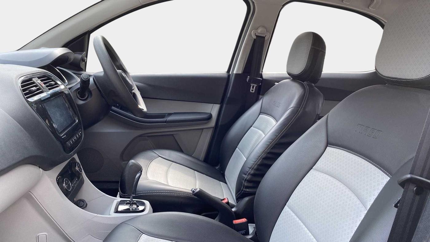 2021 Tata Tiago XZA PLUS PETROL, Petrol, Automatic, 11,906 km, Right Side Front Door Cabin