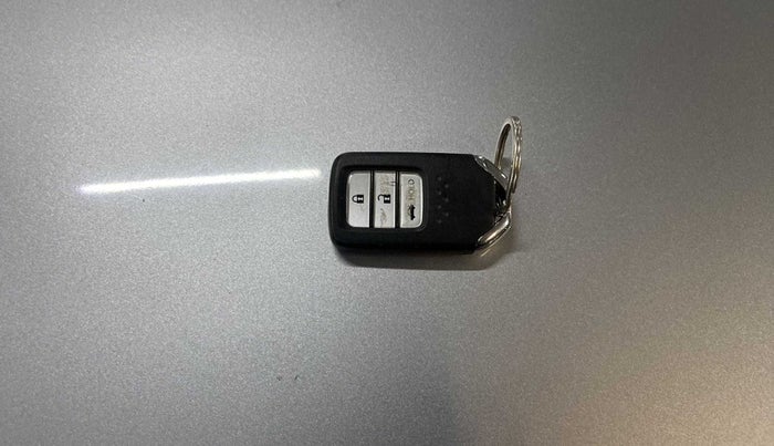 2021 Honda City 1.5L I-VTEC V MT 5TH GEN, Petrol, Manual, 17,440 km, Key Close Up