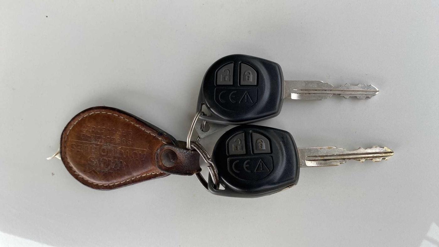 2019 Maruti Swift VXI, Petrol, Manual, 26,145 km, Key Close Up