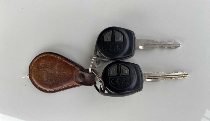 2019 Maruti Swift VXI, Petrol, Manual, 26,145 km, Key Close Up