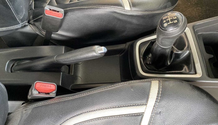 2019 Maruti Swift VXI, Petrol, Manual, 26,145 km, Gear Lever