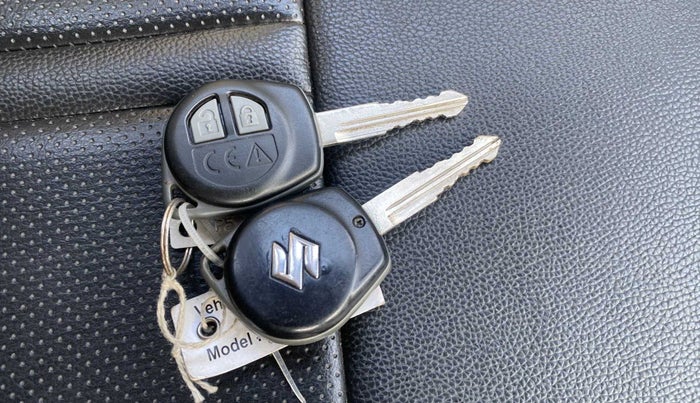 2017 Maruti IGNIS DELTA 1.2, Petrol, Manual, 26,830 km, Key Close Up