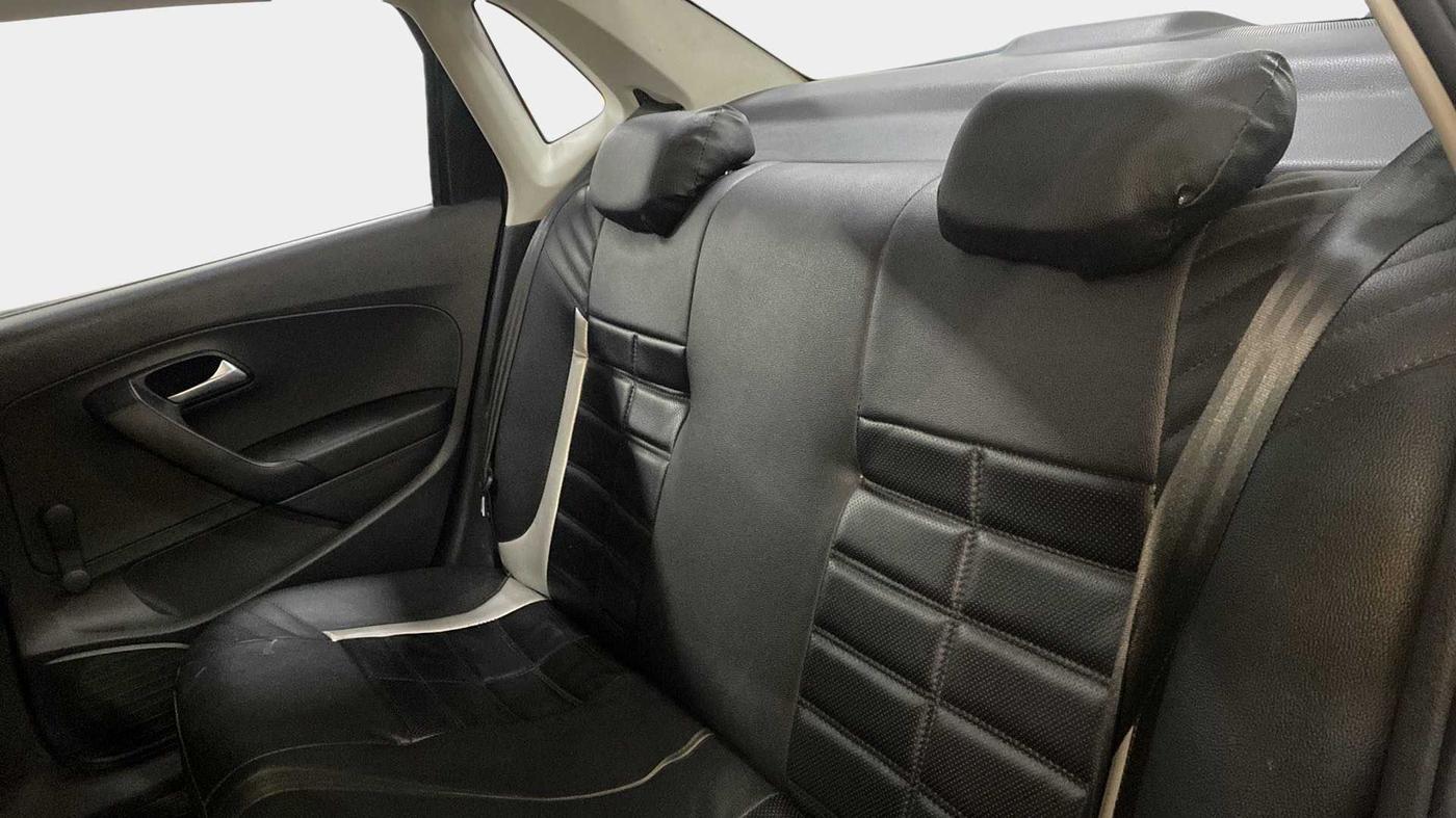 2019 Volkswagen Ameo TRENDLINE 1.0L, Petrol, Manual, 48,350 km, Right Side Rear Door Cabin